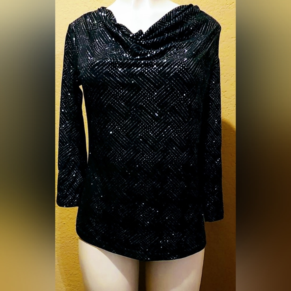 Dressbarn M Size Elegant Top